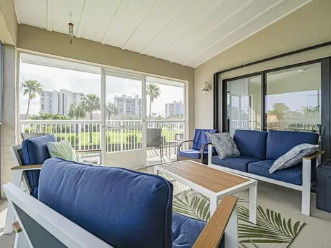 3206 S Lakeview Circle Hutchinson Island FL 34949