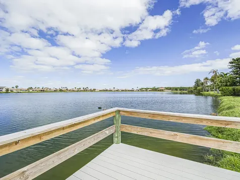 3206 S Lakeview Circle Hutchinson Island FL 34949