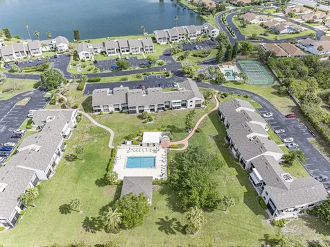3206 S Lakeview Circle Hutchinson Island FL 34949