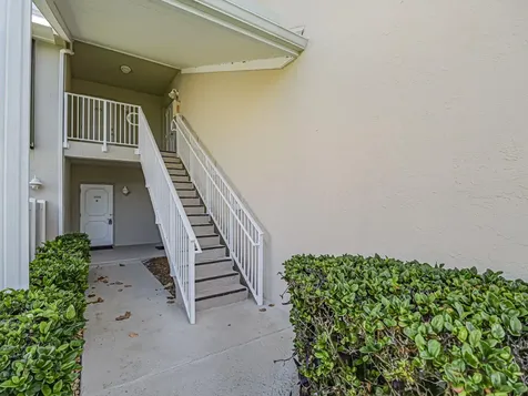 3206 S Lakeview Circle Hutchinson Island FL 34949