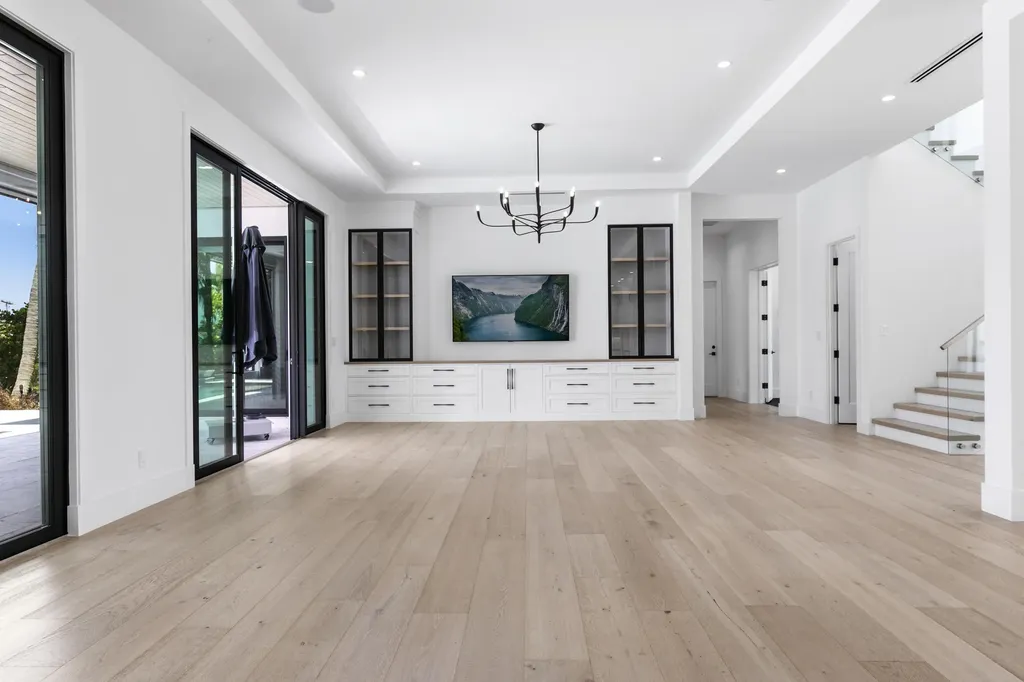 619 Riverside Road North Palm Beach FL 33408
