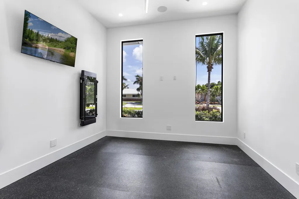 619 Riverside Road North Palm Beach FL 33408