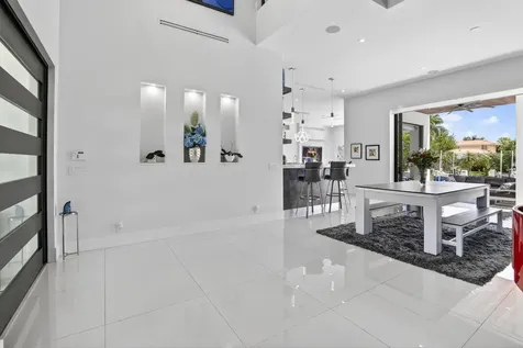 334 Isle Of Capri Drive Fort Lauderdale FL 33301
