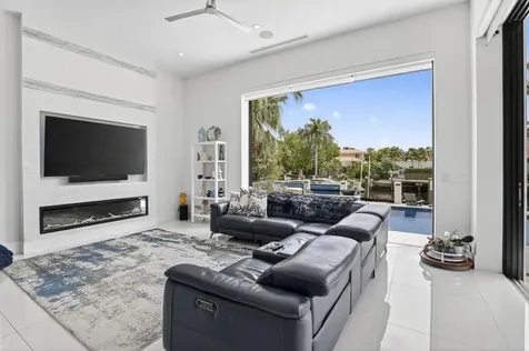 334 Isle Of Capri Drive Fort Lauderdale FL 33301