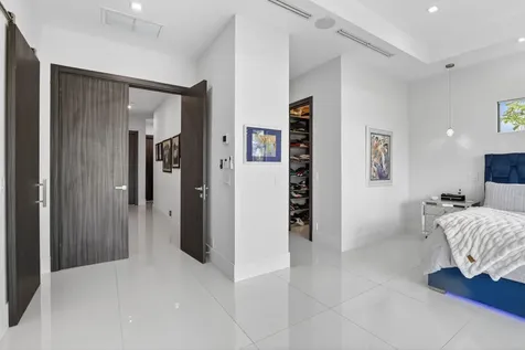 334 Isle Of Capri Drive Fort Lauderdale FL 33301