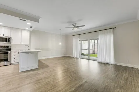 2052 Tarpon Lake Way West Palm Beach FL 33411