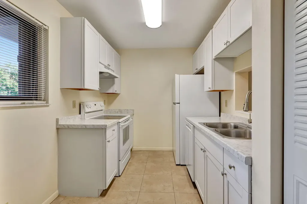 120 NW 70th Street Boca Raton FL 33487