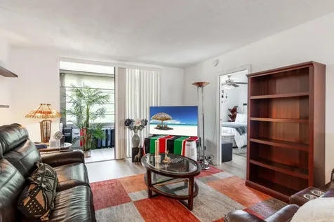 2801 Somerset Drive Lauderdale Lakes FL 33311