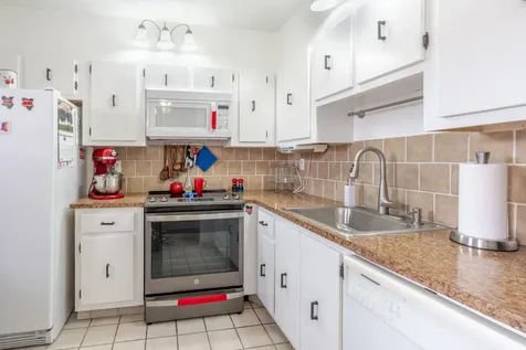 2801 Somerset Drive Lauderdale Lakes FL 33311