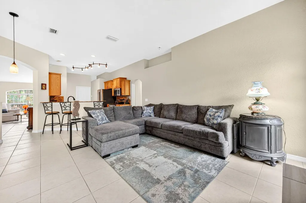 831 SW Owl Street Palm Bay FL 32908