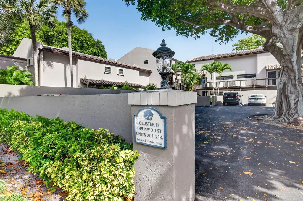 149 NW 70th Street Boca Raton FL 33487