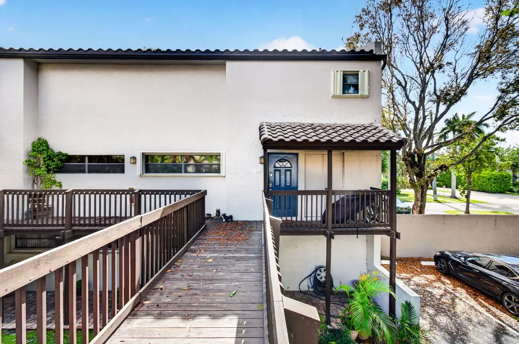 149 NW 70th Street Boca Raton FL 33487