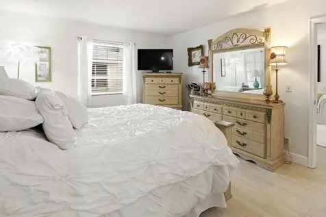 2501 Red Hibiscus Boulevard Delray Beach FL 33445