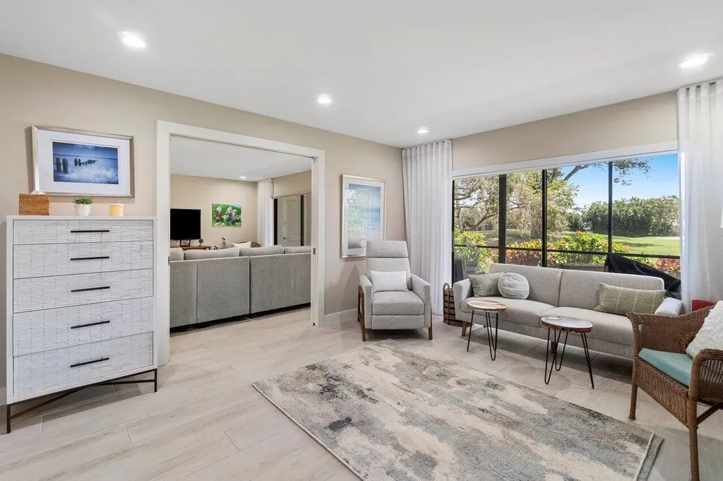 31 Westgate Lane Boynton Beach FL 33436