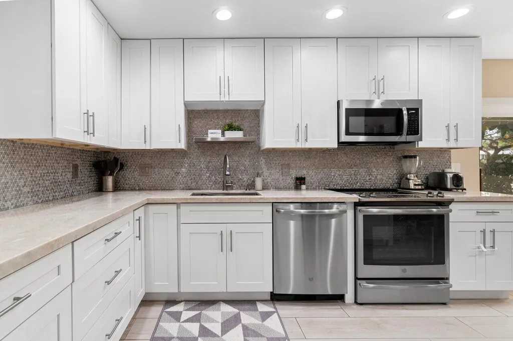 31 Westgate Lane Boynton Beach FL 33436