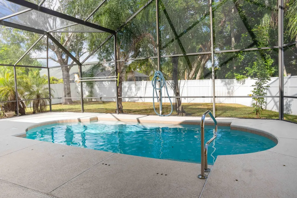 3502 SE Hyde Circle Port St Lucie FL 34984
