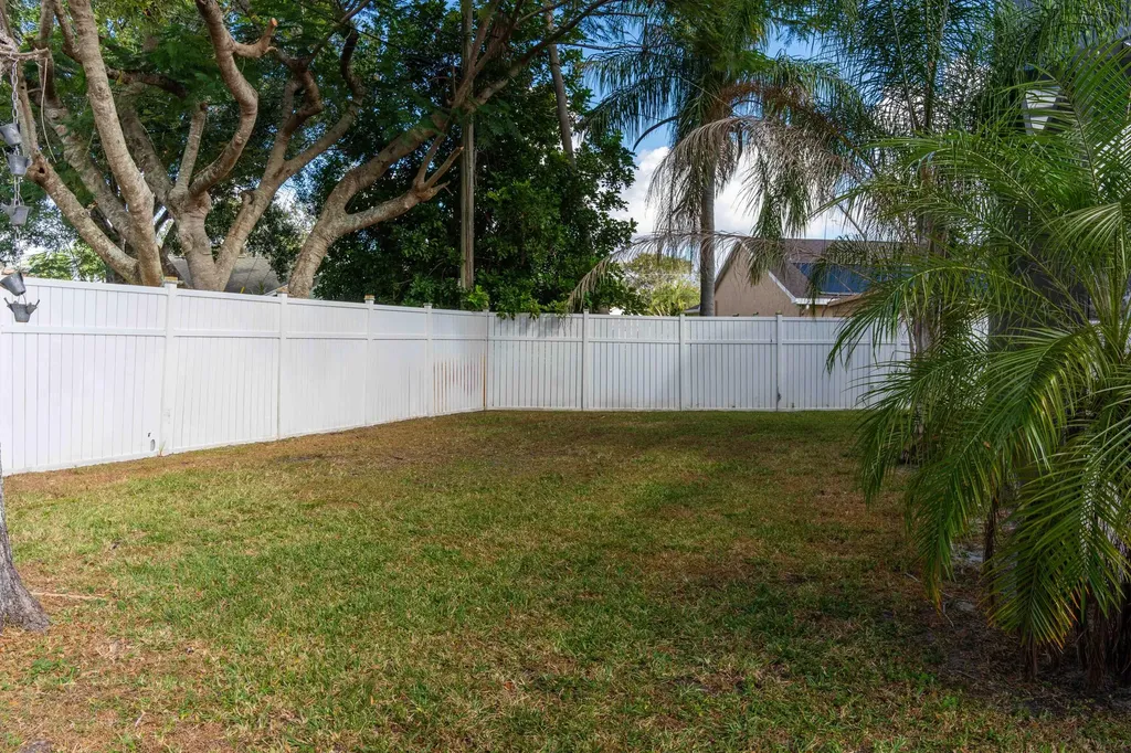 3502 SE Hyde Circle Port St Lucie FL 34984