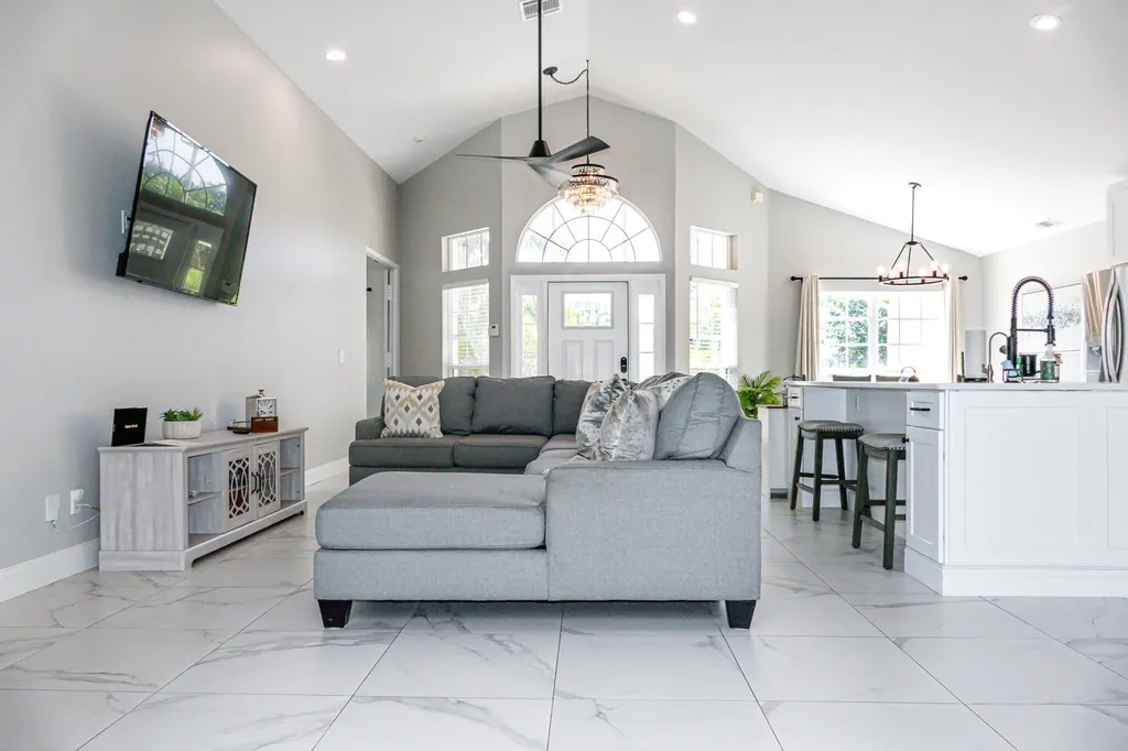 3502 SE Hyde Circle Port St Lucie FL 34984