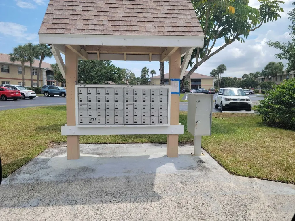 1536 SE Royal Green Circle Port St Lucie FL 34952