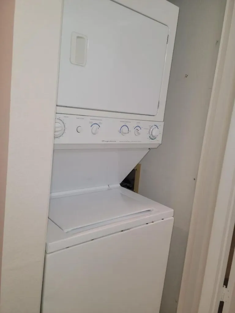 1536 SE Royal Green Circle Port St Lucie FL 34952