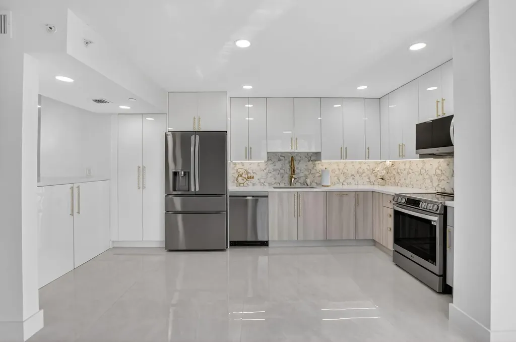 6797 Willow Wood Drive Boca Raton FL 33434