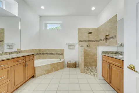 573 SW Saint Kitts Cove Port St Lucie FL 34986