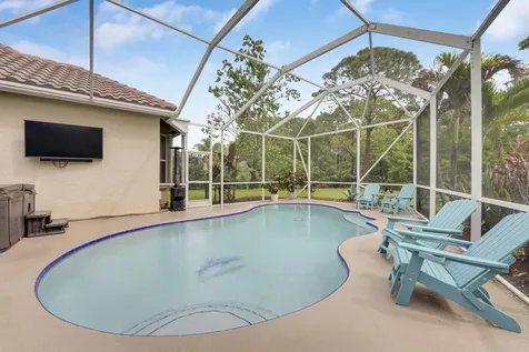 573 SW Saint Kitts Cove Port St Lucie FL 34986