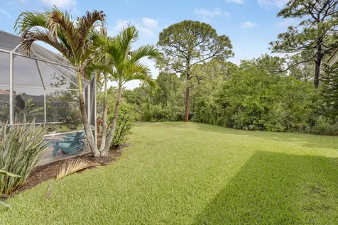 573 SW Saint Kitts Cove Port St Lucie FL 34986