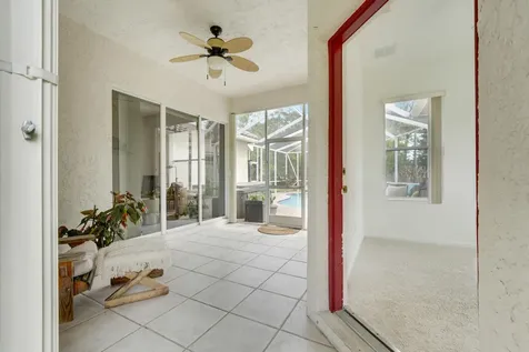 573 SW Saint Kitts Cove Port St Lucie FL 34986