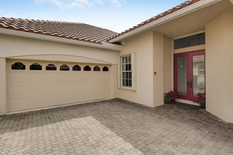 573 SW Saint Kitts Cove Port St Lucie FL 34986
