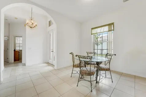 573 SW Saint Kitts Cove Port St Lucie FL 34986