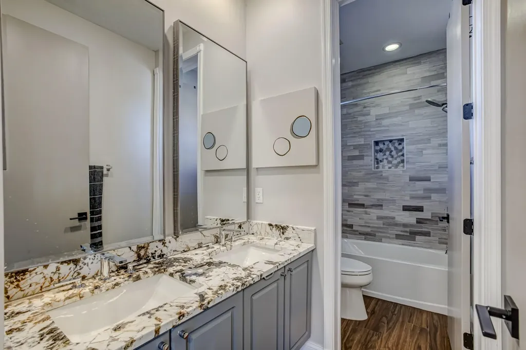 251 Isle Verde Way Palm Beach Gardens FL 33418
