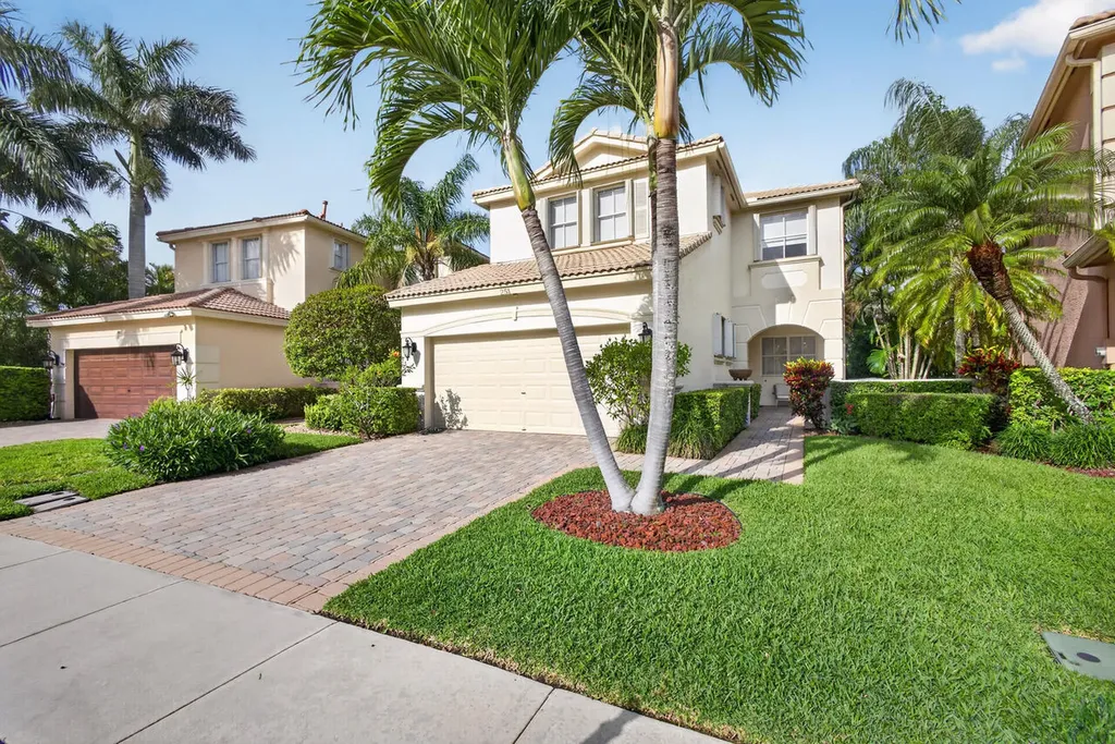 251 Isle Verde Way Palm Beach Gardens FL 33418