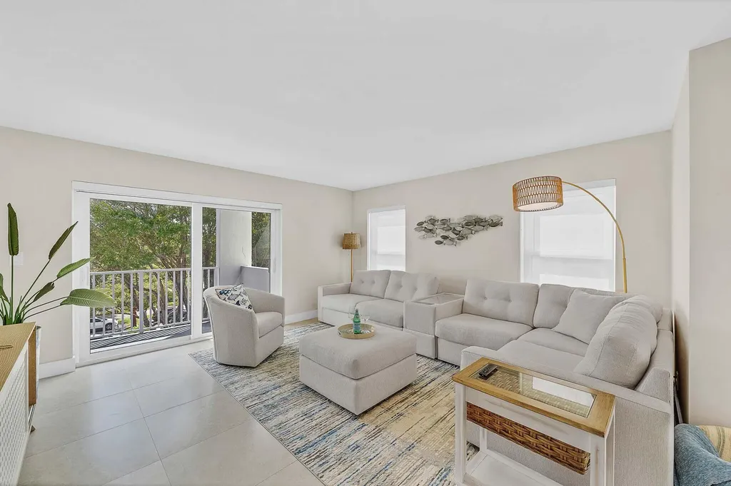 1111 S Ocean Boulevard Boca Raton FL 33432