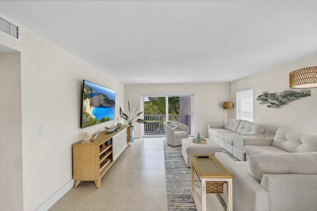 1111 S Ocean Boulevard Boca Raton FL 33432