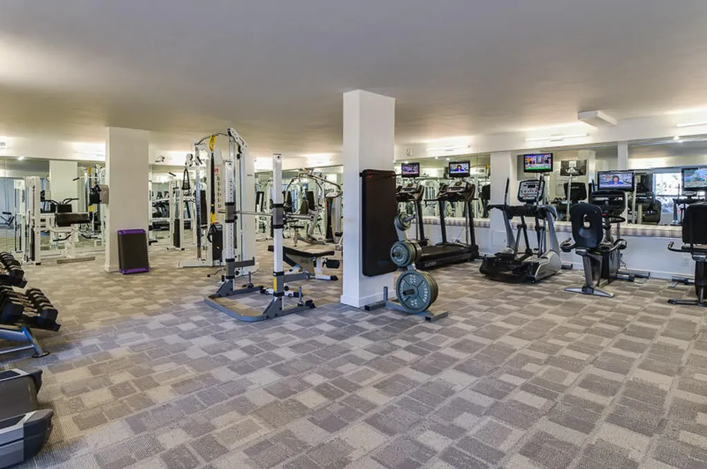 100 Sunrise Avenue Palm Beach FL 33480