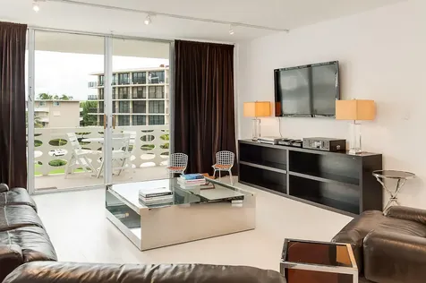 100 Sunrise Avenue Palm Beach FL 33480