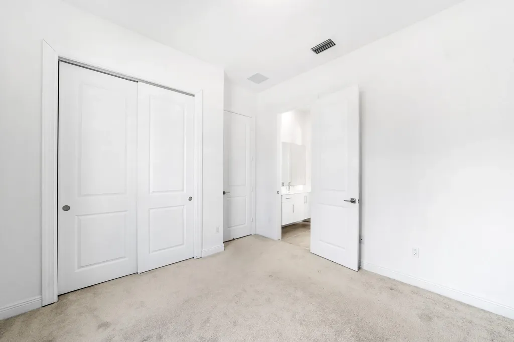 12260 N Baypoint Circle Parkland FL 33076