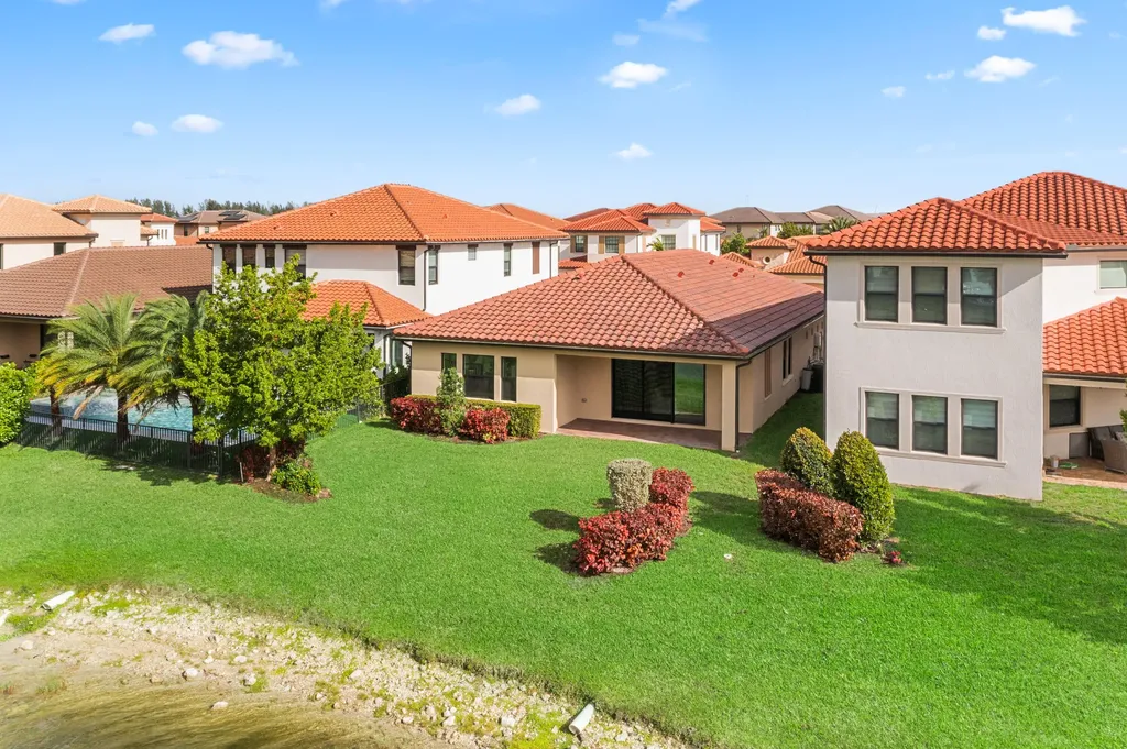 12260 N Baypoint Circle Parkland FL 33076