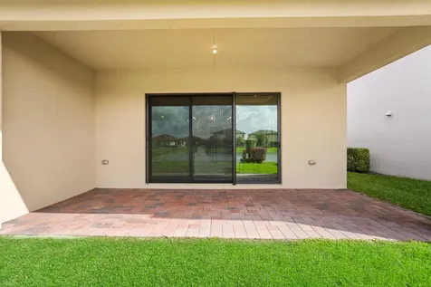 12260 N Baypoint Circle Parkland FL 33076