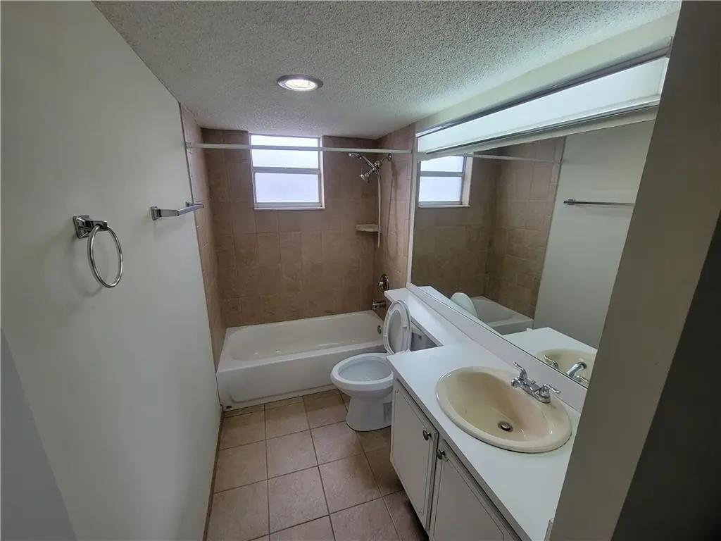 404 NW 68th Avenue Plantation FL 33317