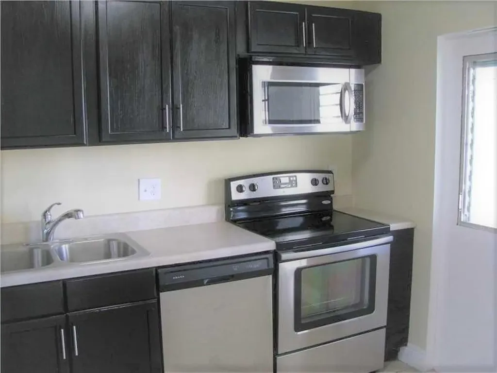 2940 N Course Drive Pompano Beach FL 33069