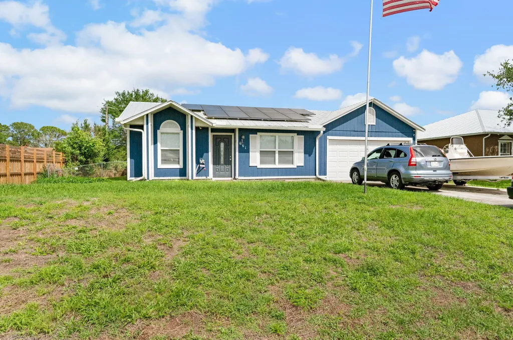 661 NW Kildare Street Port St Lucie FL 34983