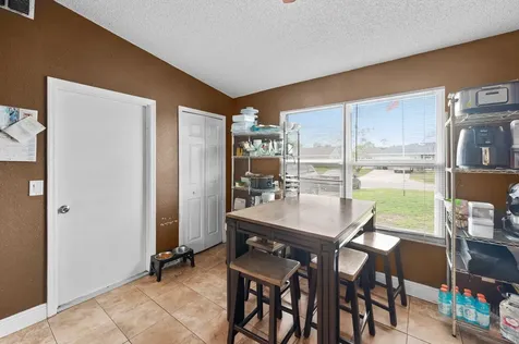 661 NW Kildare Street Port St Lucie FL 34983