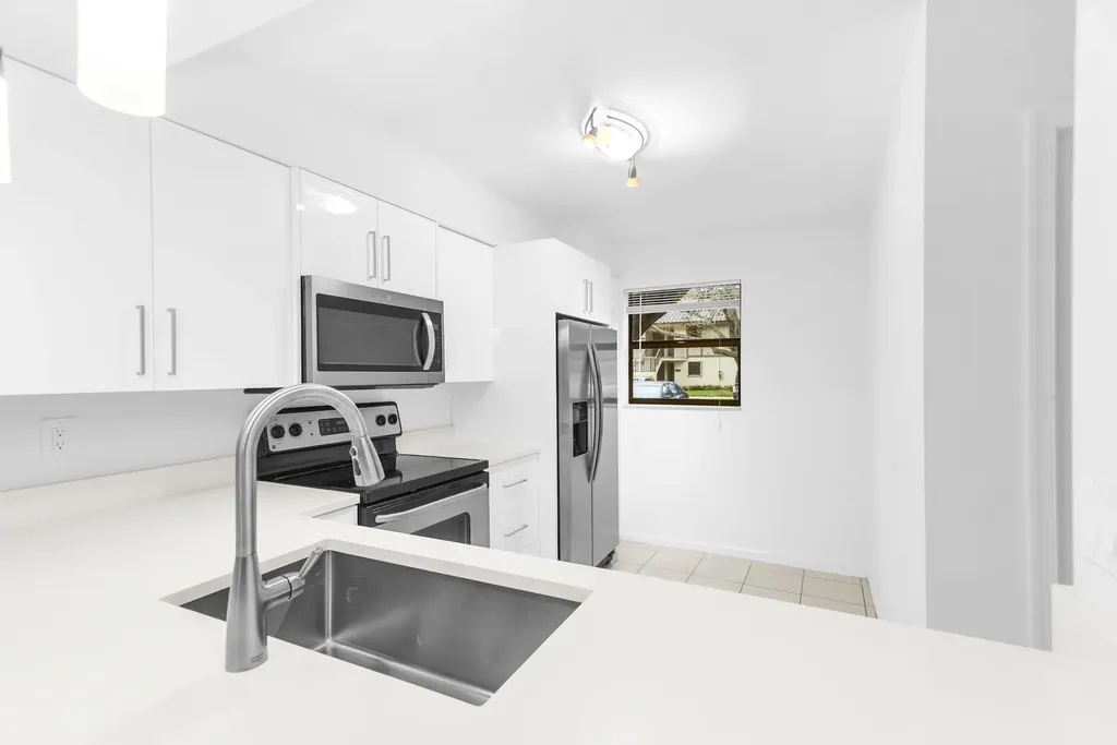 3129 Millwood Terrace Boca Raton FL 33431