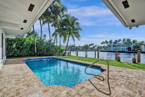 7 Saranac Road Sea Ranch Lakes FL 33308