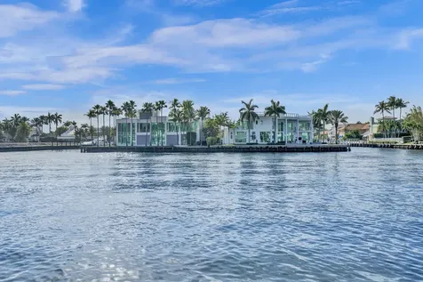 7 Saranac Road Sea Ranch Lakes FL 33308