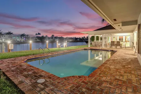 7 Saranac Road Sea Ranch Lakes FL 33308