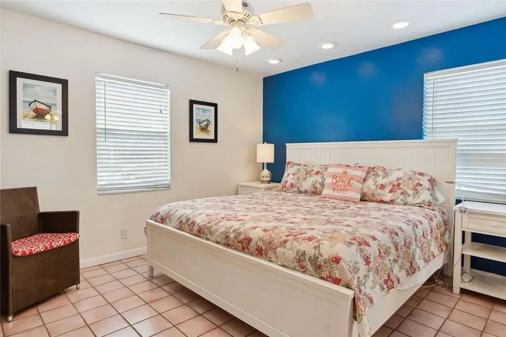 301 Van Buren Street Hollywood FL 33019