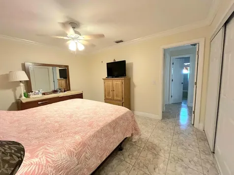 2825 E Crosley Drive Drive E West Palm Beach FL 33415